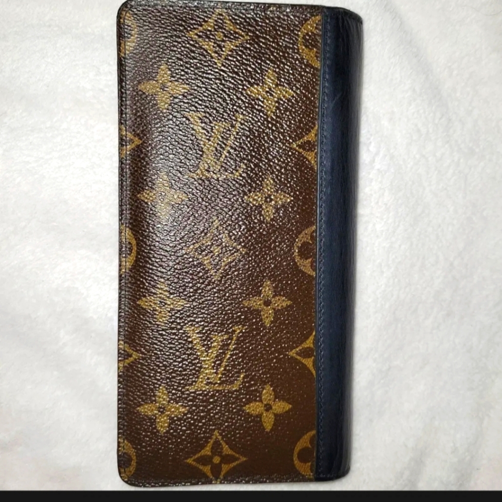 SOLD Louis Vuitton Monogram Brazza Wallet